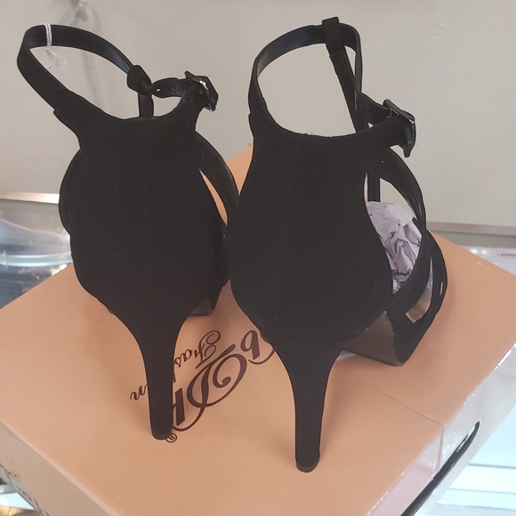 Women 4" heels Sandals - Picture 3 of 7